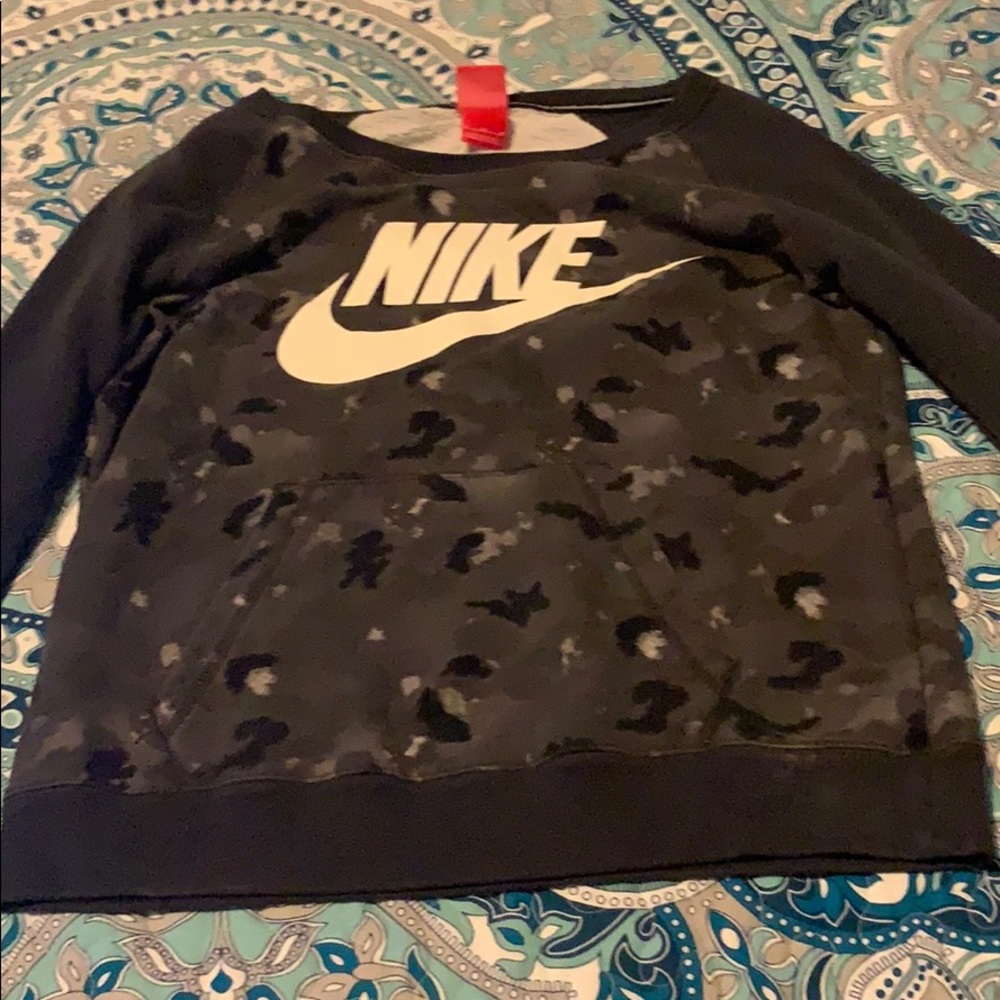 Nike Sweater